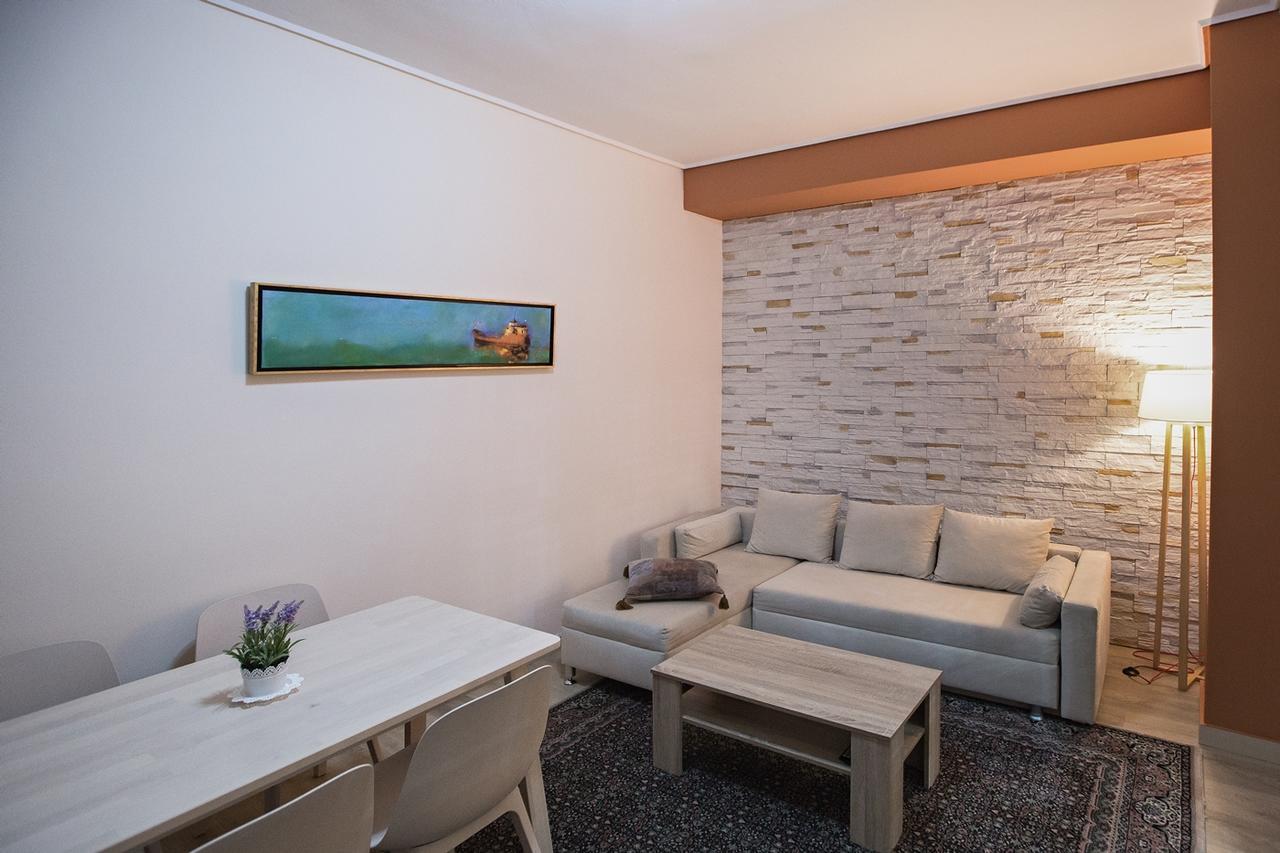 Paradise Apartment In Peiraiki Piraeus Exterior photo